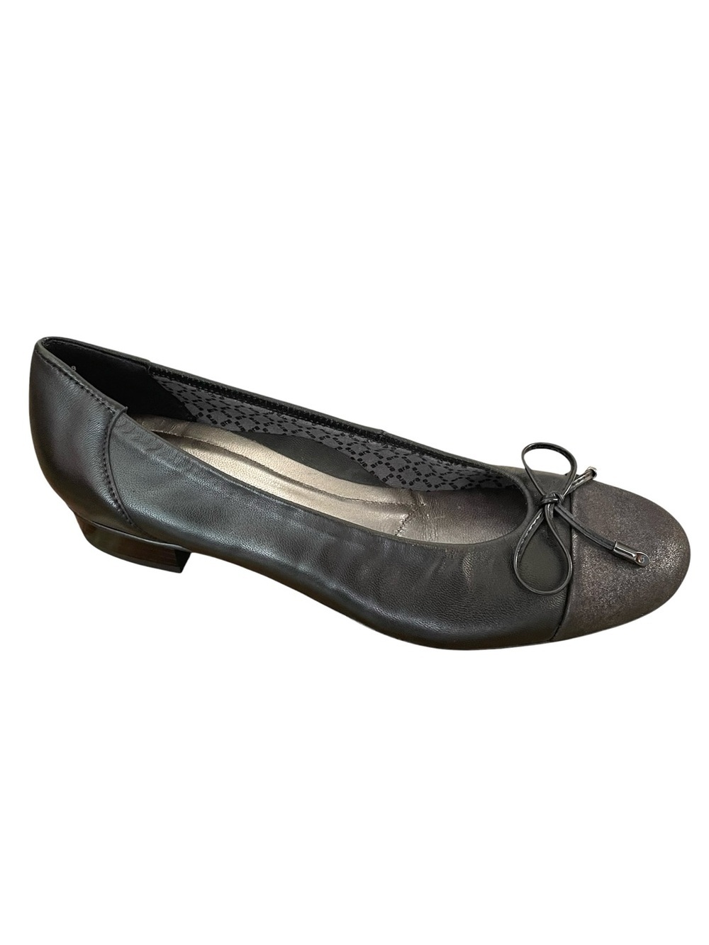 ARA Classic Black Leather Ballet Flat with Bow Accent 8.5